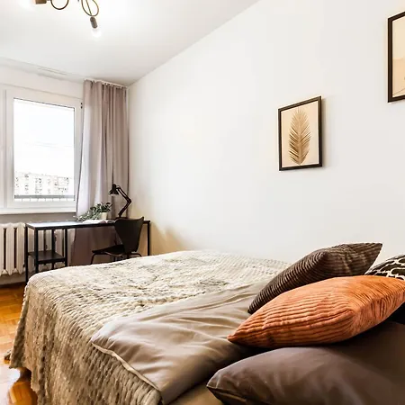 Apartment Ul Orzechowa