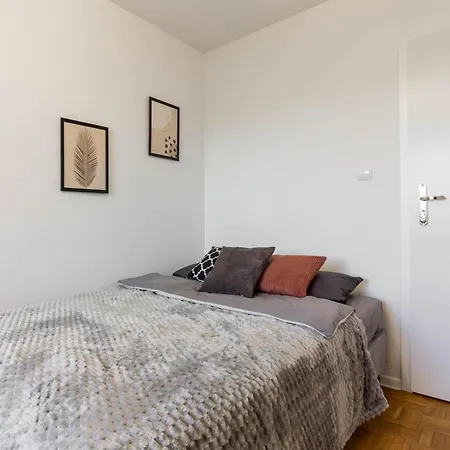 Ul Orzechowa Апартаменты