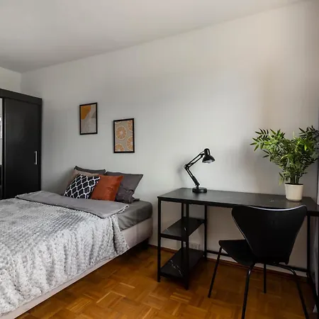 Ul Orzechowa Апартаменты